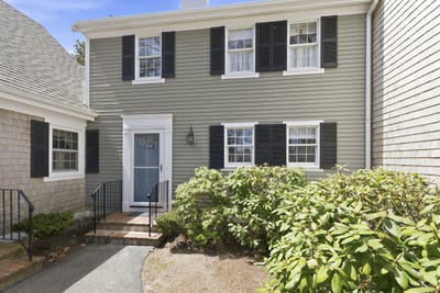 /international/us/404-admiralty-heights-yarmouth-port-ma-110107736062/