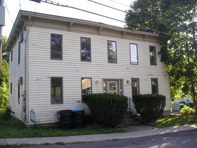 /international/us/10-lancaster-street-cherry-valley-ny-110100920782/?lang=en