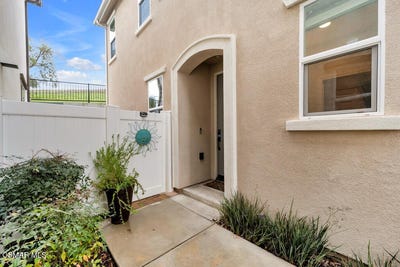 /international/us/8565-n-walnut-way-west-hills-ca-110098026323/