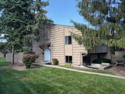 /international/us/800-oregon-trail-roselle-il-110109214344/
