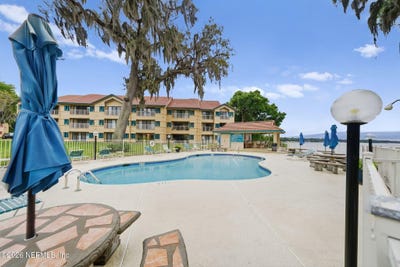/international/us/99-broad-river-place-welaka-fl-110107210665/