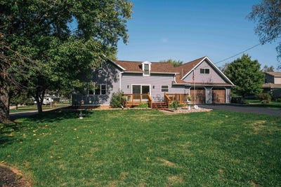 /international/us/209-west-17th-street-neillsville-wi-110110366046/