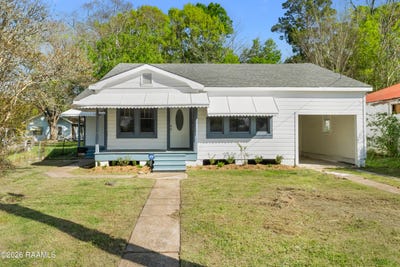 /international/us/213-ne-railroad-avenue-ville-platte-la-110106478085/