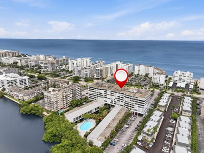 /international/us/3589-s-ocean-boulevard-south-palm-beach-fl-110109845829/