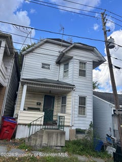 /international/us/47-terrace-street-carbondale-pa-110120417421/