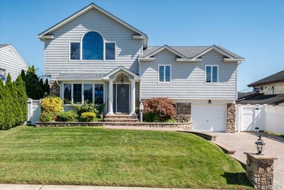 /international/us/3235-ilene-lane-levittown-ny-110106149612/