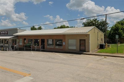 /international/us/113-w-decatur-street-chico-tx-110100922234/