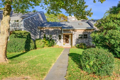 /international/us/5-riverview-avenue-mashpee-ma-110120762459/