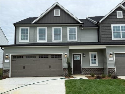 /international/us/204-oakdale-forest-court-lot-3-jamestown-nc-110102222479/