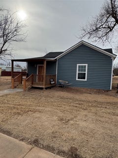 /international/us/1107-w-3rd-street-quanah-tx-110104973979/