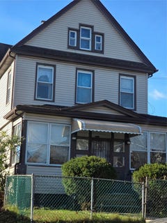 /international/us/13760-bedell-street-springfield-gardens-ny-110109151851/