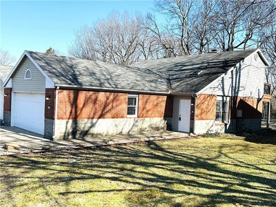 /international/us/2062-n-kantz-lane-fayetteville-ar-110105316982/