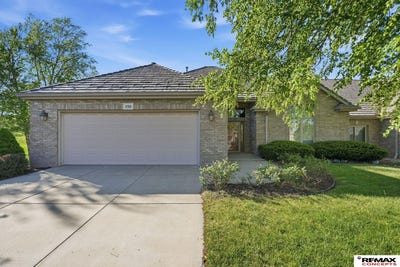 /international/us/2321-stone-creek-loop-s-lincoln-ne-110108382373/