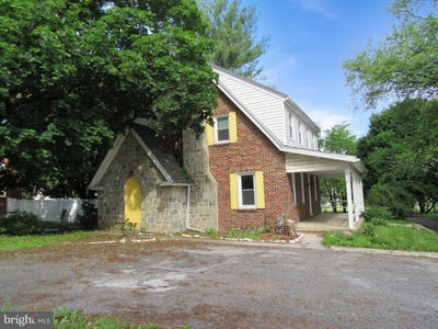 /international/us/410-hanover-road-york-pa-110100412332/
