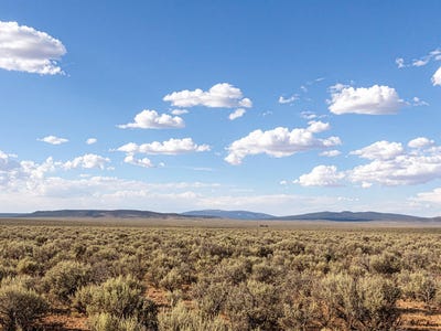 /international/us/two-hawks-trail-tres-piedras-nm-110119474920/