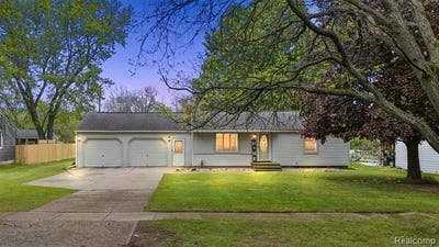 /international/us/4407-gilbert-street-columbiaville-vlg-mi-110108389101/