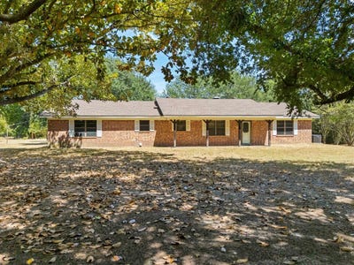 /international/us/130-county-road-233-carthage-tx-110119780276/