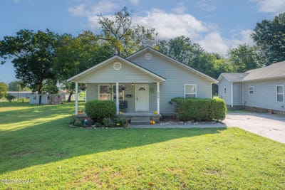 /international/us/210-n-highland-street-pittsburg-ks-110110242297/