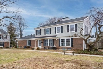 /international/us/2768-glenbridge-court-ann-arbor-mi-110105933957/