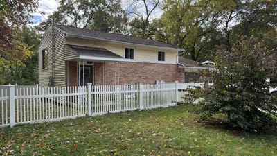 /international/us/1117-westlake-woods-drive-battle-creek-mi-110120611579/