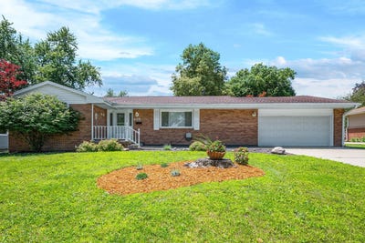 /international/us/205-s-cottage-avenue-normal-il-110109041935/