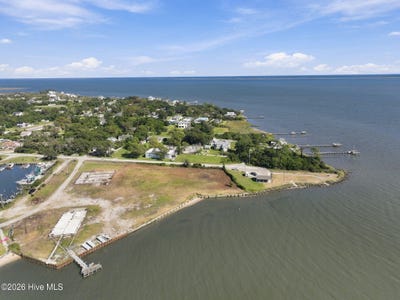 /international/us/1300-1308-marshallberg-road-marshallberg-nc-110120511679/