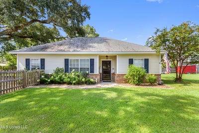 /international/us/350-state-street-bay-saint-louis-ms-110101542285/