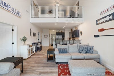 /international/us/166-oak-harbor-drive-camdenton-mo-110107987279/