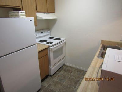 /international/us/610-s-granite-street-prescott-az-110107335725/