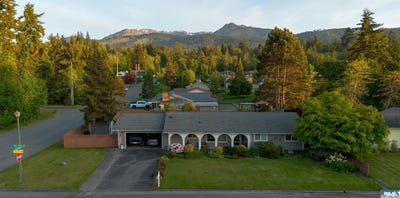 /international/us/230-e-hawthorne-pl-port-angeles-wa-110108390840/