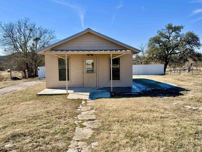 /international/us/306-n-west-st-burnet-tx-110105755852/