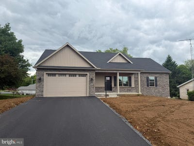 /international/us/1268-third-avenue-chambersburg-pa-110108336170/