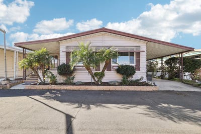 /international/us/275-s-worthington-street-spring-valley-ca-110105255247/
