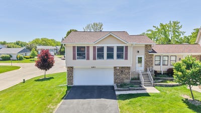 /international/us/441-sullivan-circle-bolingbrook-il-110108078805/