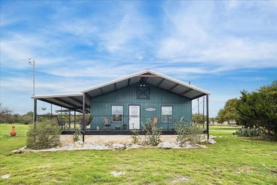 /international/us/129-n-rolling-oaks-ln-harper-tx-110107776946/