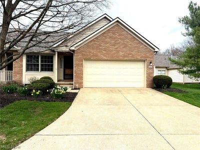 /international/us/5161-westwind-circle-nw-north-canton-oh-110108171205/