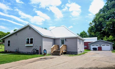 /international/us/321-3rd-avenue-ne-eagle-bend-mn-110108797454/