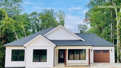 /international/us/1810-avondale-drive-altavista-va-110108570394/