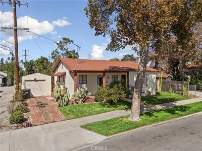 /international/us/1565-n-palomares-pomona-ca-110120461282/