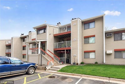 /international/us/400-shelard-parkway-saint-louis-park-mn-110107821168/