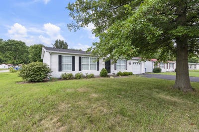 /international/us/915-e-kentucky-street-princeton-in-110099385456/