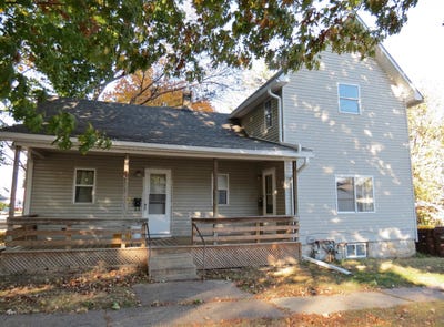 /international/us/302-e-maple-street-maquoketa-ia-110103232032/