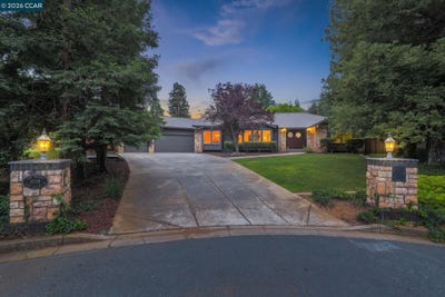 /international/us/1016-pine-hollow-ct-clayton-ca-110107831057/