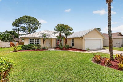 /international/us/2534-sw-grotto-circle-port-st-lucie-fl-110107657434/