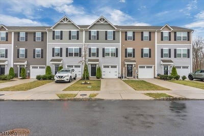 /international/us/79-burr-st-monroe-twp-nj-110107416305/