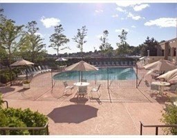 /international/us/51-broad-weymouth-ma-110107077415/