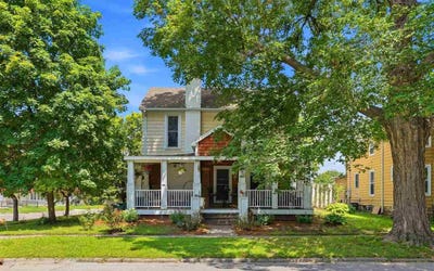 /international/us/402-e-main-st-washington-ia-110109294342/