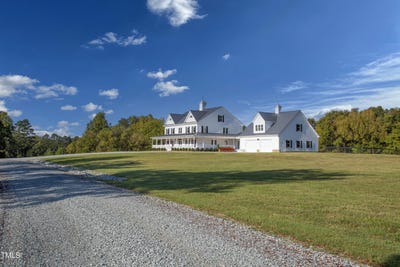 /international/us/8589-mcghees-mill-road-semora-nc-110095581760/