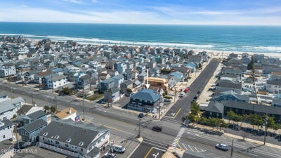 /international/us/65-grand-central-avenue-lavallette-nj-110107681919/