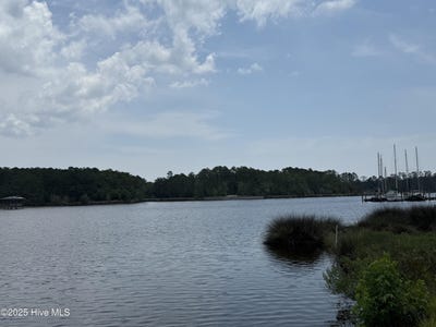 /international/us/257-shell-castle-lane-vandemere-nc-110100946274/